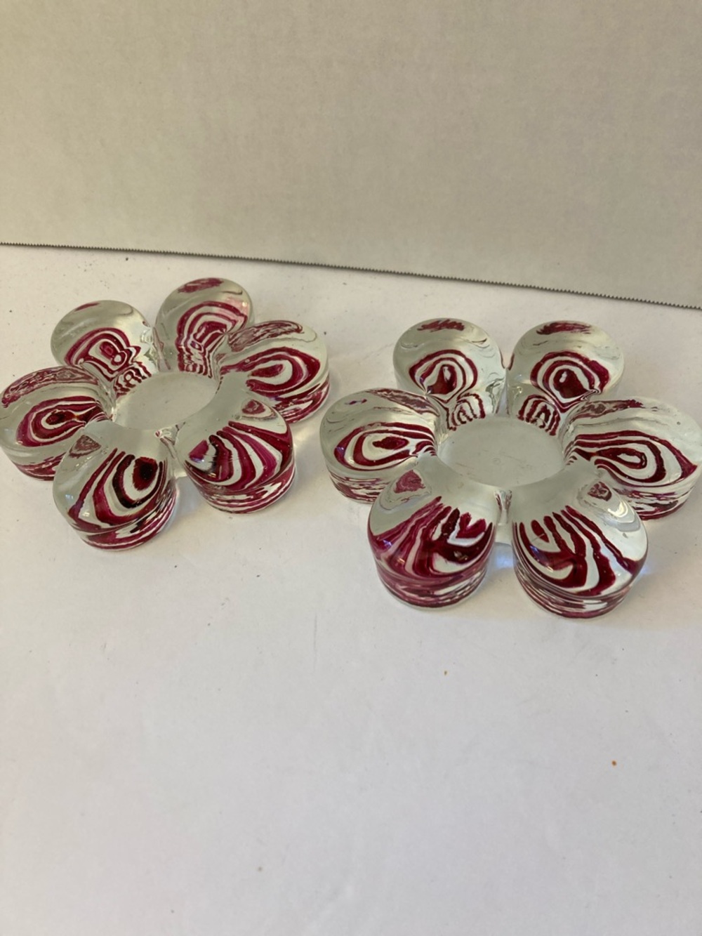 Ganz Clear Glass Flower tea light candle holders with Maroon Swirl Accent